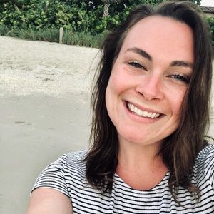 Meet your Posher, Abigail